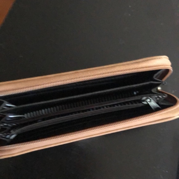 Wallet - Picture 2 of 3